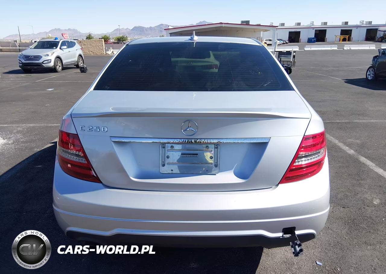 2013 Mercedes-Benz C 250 Luxury-Sport VIN:WDDGF4HBXDA779584 - 17