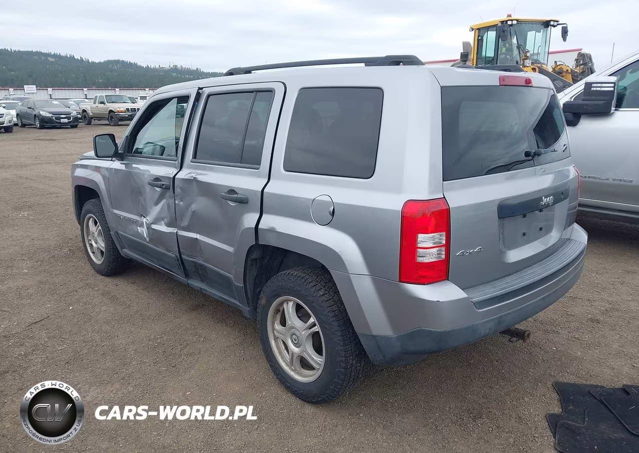 2016 Jeep Patriot Sport VIN:1C4NJRBB2GD532276 - 3