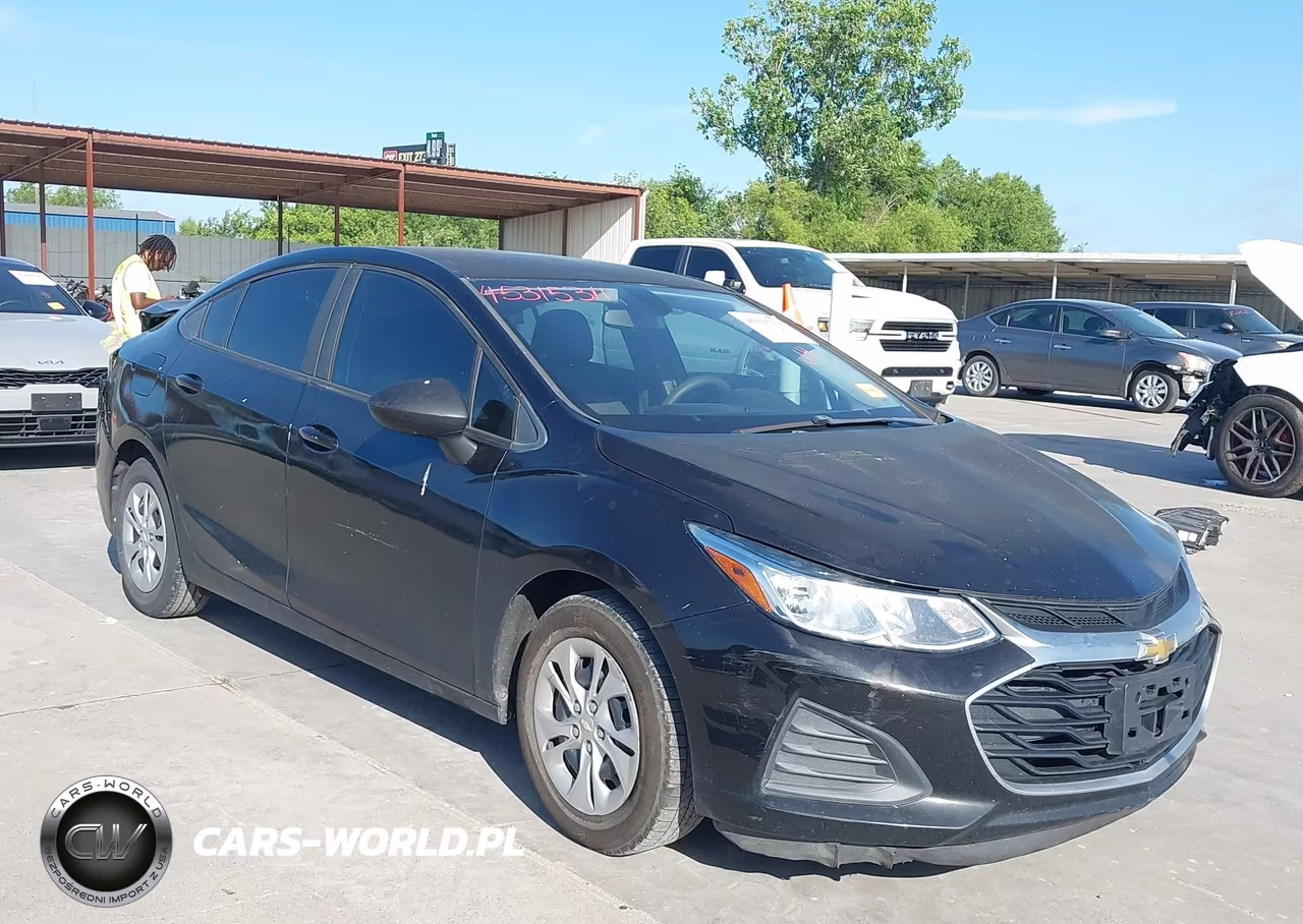 2019 Chevrolet Cruze Ls – zdjęcie 1 z 18