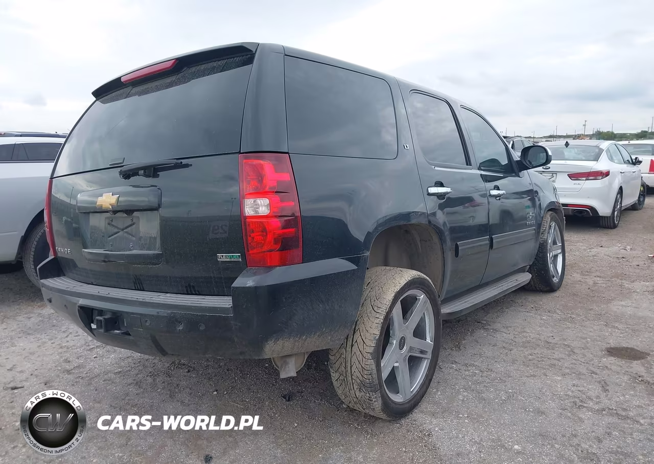 2012 Chevrolet Tahoe Lt VIN:1GNSCBE08CR143287 - 4