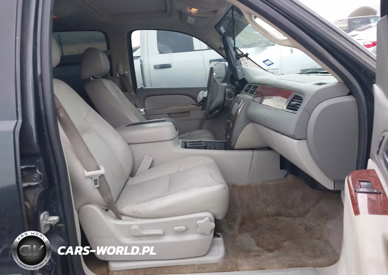 2012 Chevrolet Tahoe Lt VIN:1GNSCBE08CR143287 - 5