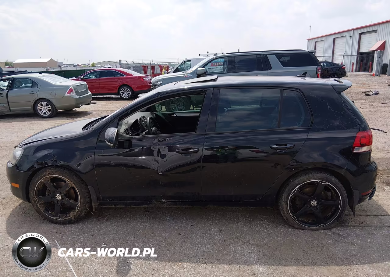 2014 Volkswagen Golf 2.5L VIN:WVWDB7AJXEW009126 - 14
