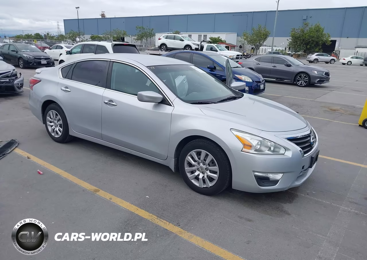 2015 Nissan Altima 2.5 S – zdjęcie 1 z 17