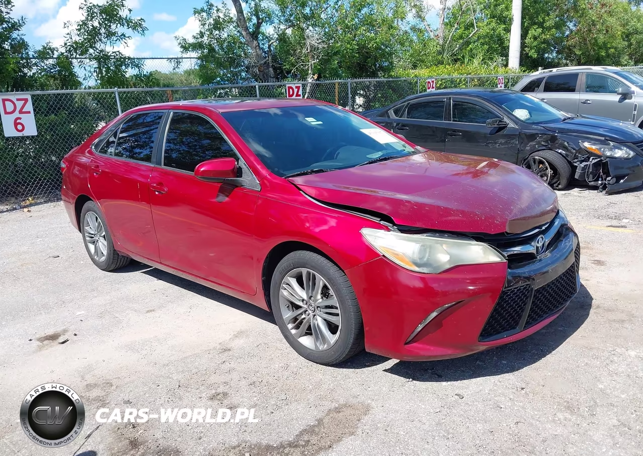 2015 Toyota Camry Se – zdjęcie 1 z 16