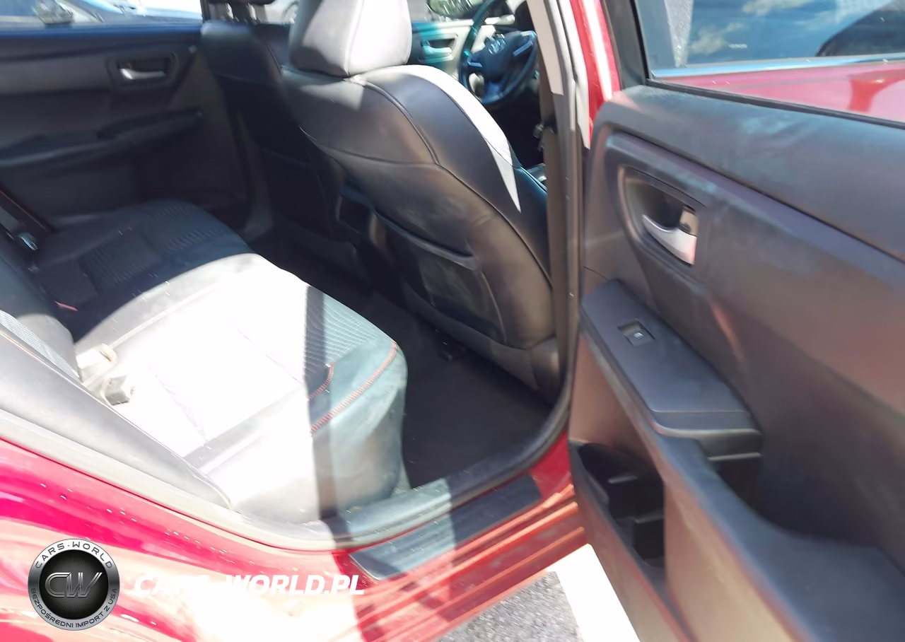 2015 Toyota Camry Se VIN:4T1BF1FKXFU924383 - 8