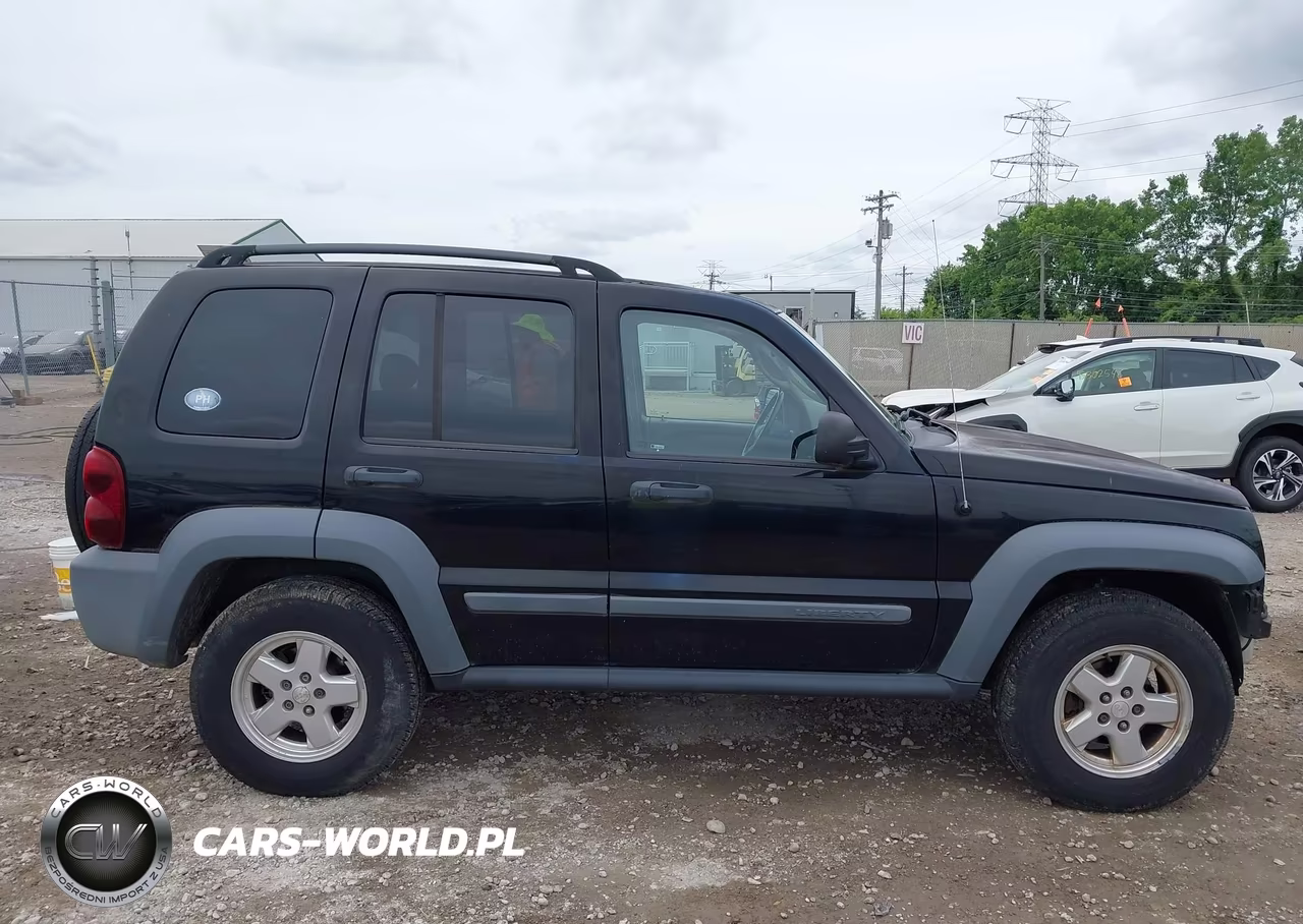 2005 Jeep Liberty Sport VIN:1J4GL48K15W555427 - 14