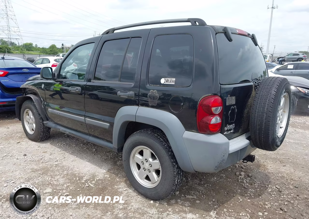 2005 Jeep Liberty Sport VIN:1J4GL48K15W555427 - 3