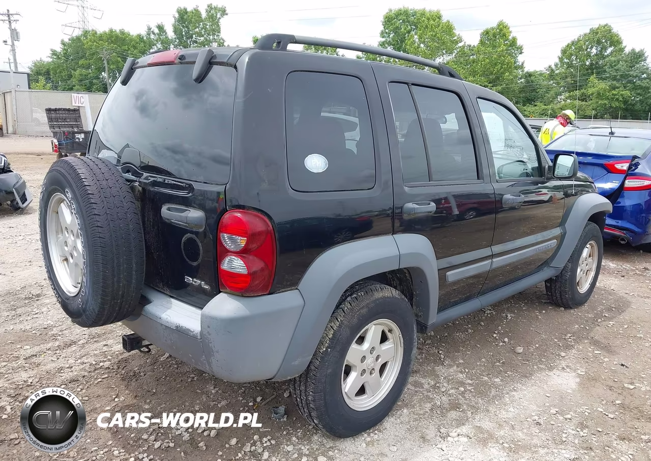 2005 Jeep Liberty Sport VIN:1J4GL48K15W555427 - 4