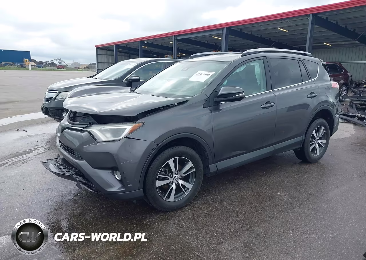 2018 Toyota Rav4 Xle VIN:2T3RFREV6JW786818 - 2