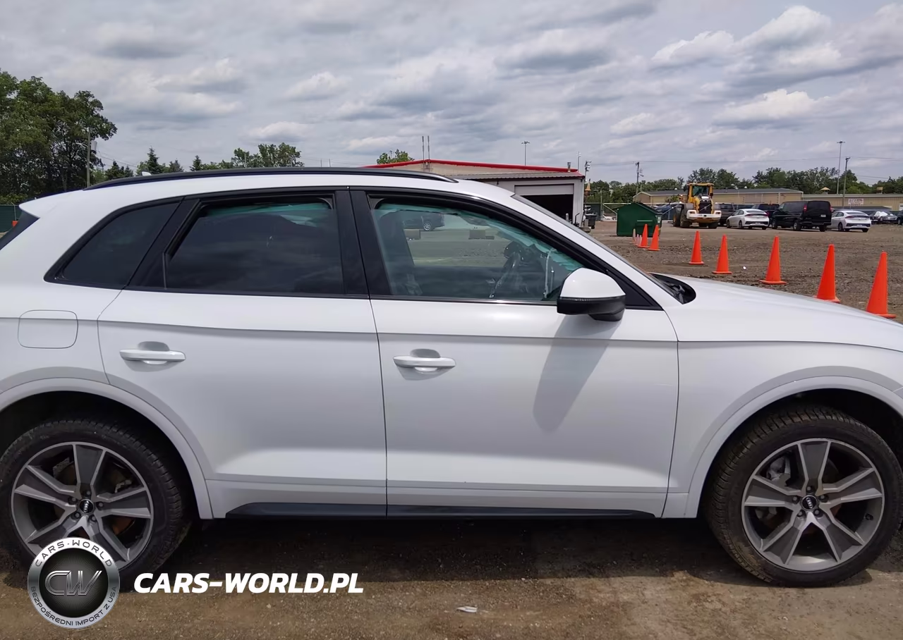 2019 Audi Q5 45 Premium VIN:WA1BNAFY9K2070563 - 13