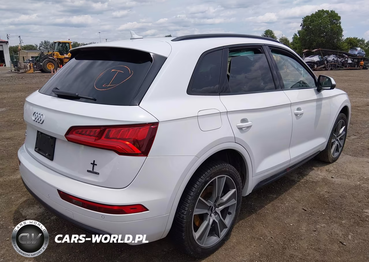 2019 Audi Q5 45 Premium VIN:WA1BNAFY9K2070563 - 4