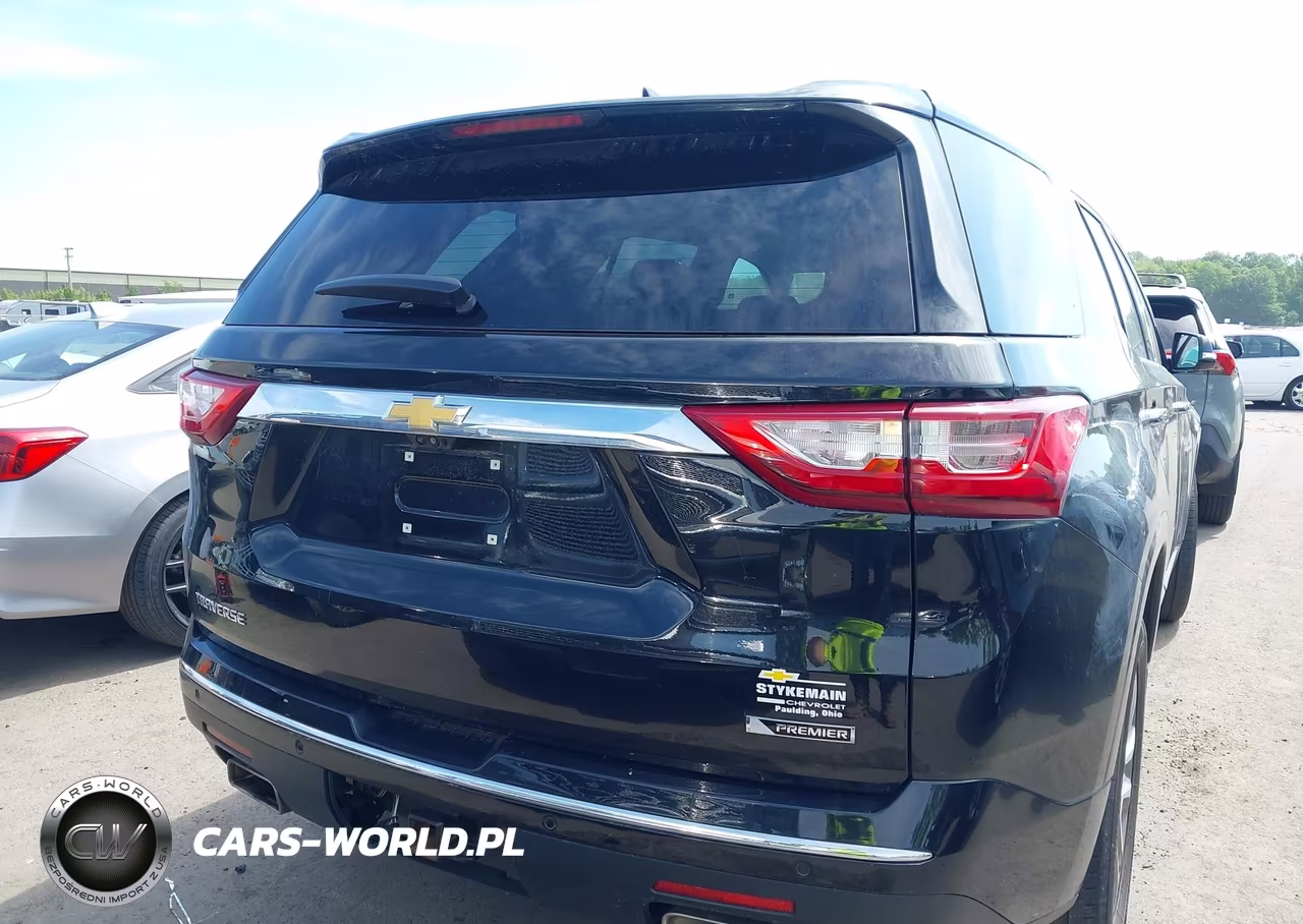 2018 Chevrolet Traverse Premier VIN:1GNERKKW8JJ239453 - 16