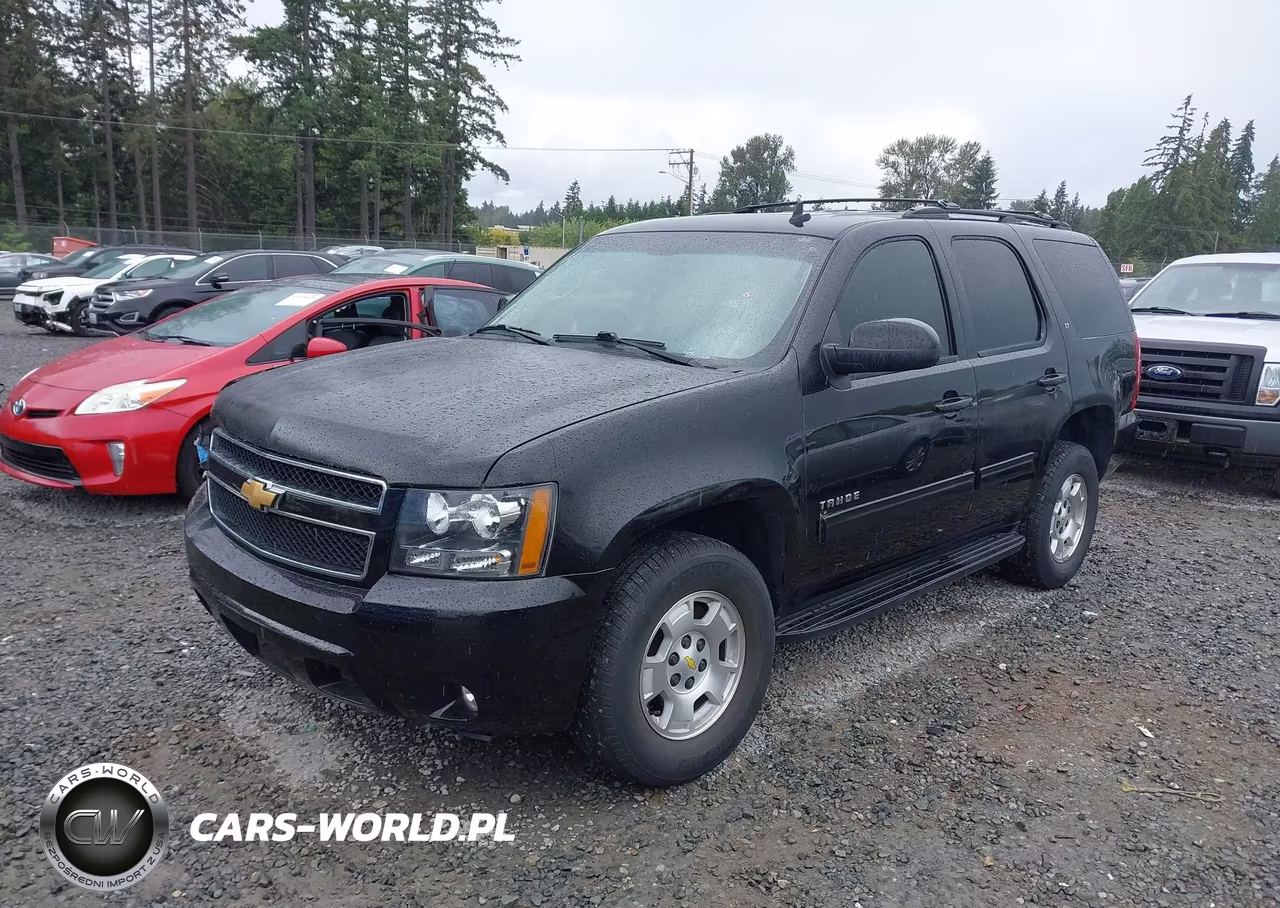 2013 Chevrolet Tahoe Lt VIN:1GNSKBE00DR237037 - 2