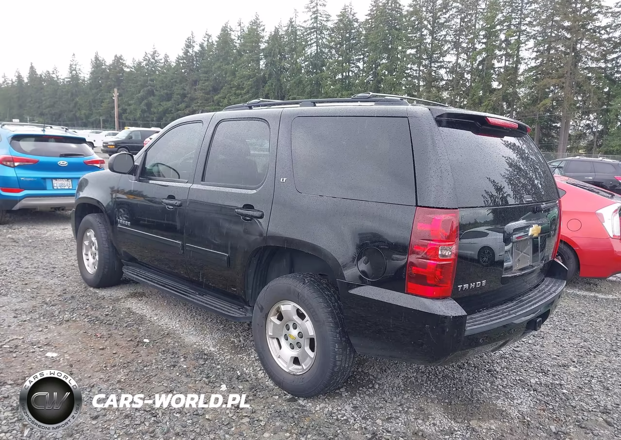 2013 Chevrolet Tahoe Lt VIN:1GNSKBE00DR237037 - 3