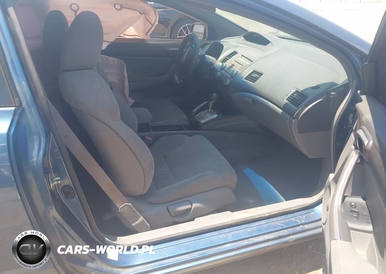 2007 Honda Civic Lx VIN:2HGFG12687H564998 - 5