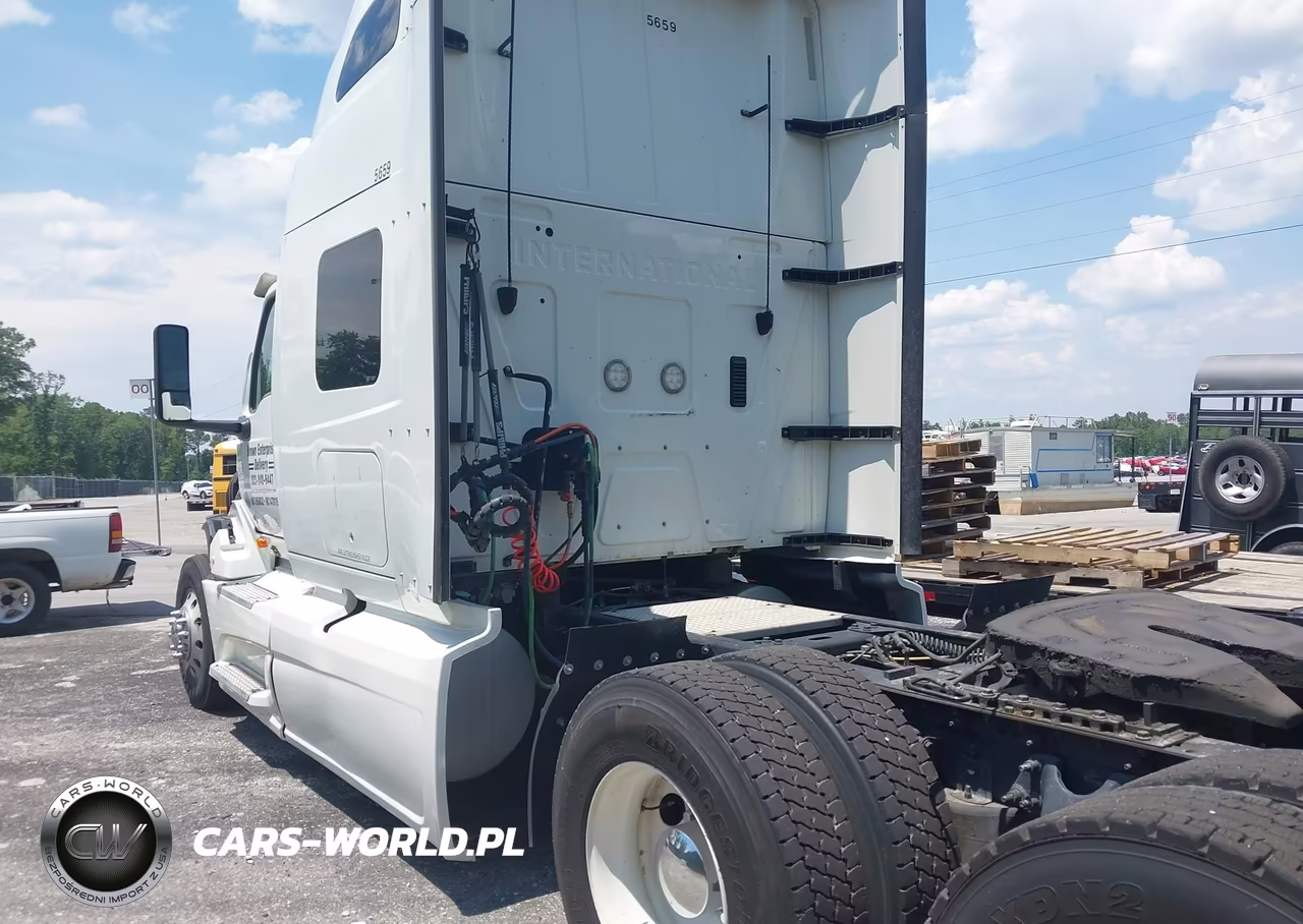 2020 International Lt VIN:3HSDZAPRXLN800082 - 3