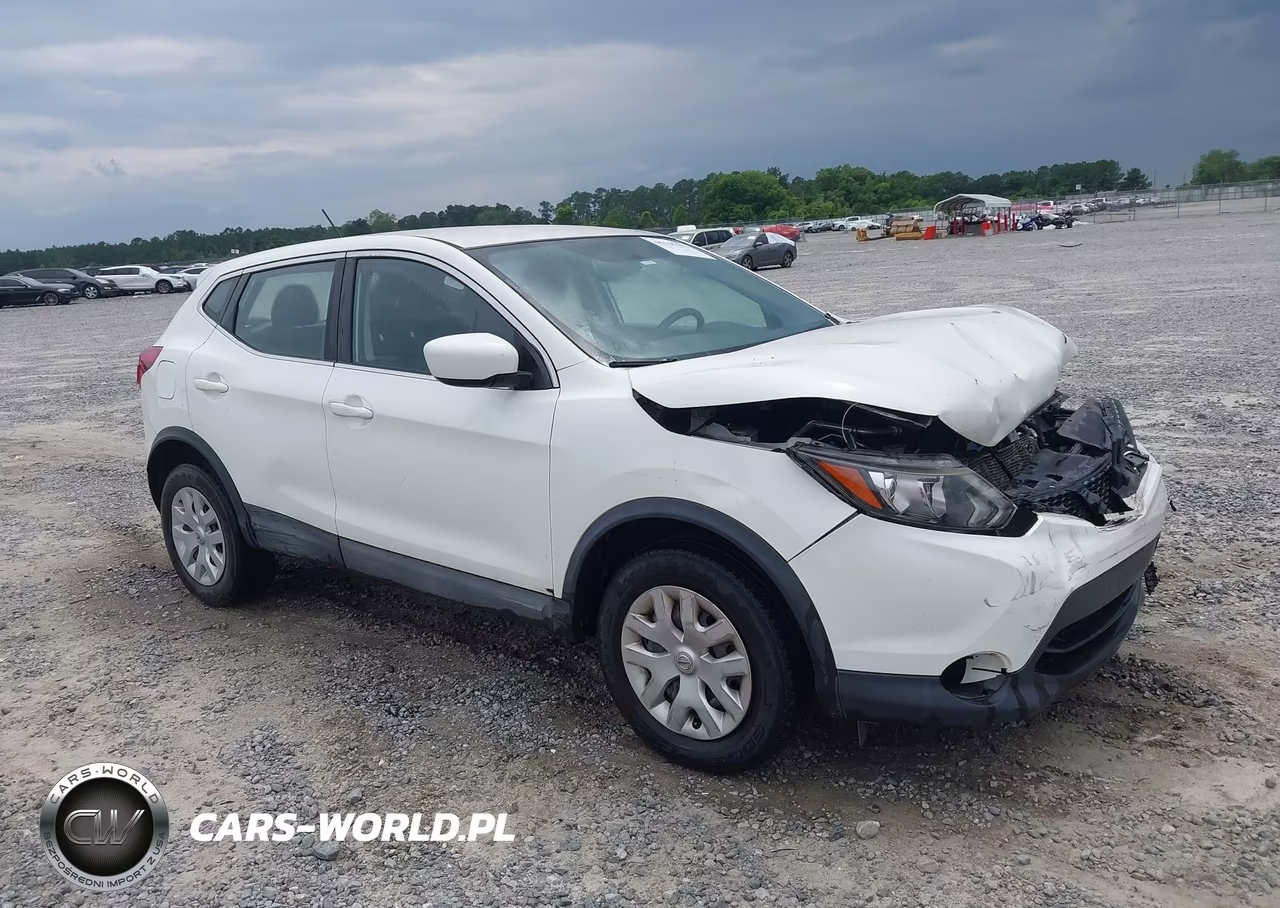 2017 Nissan Rogue Sport S – zdjęcie 1 z 16