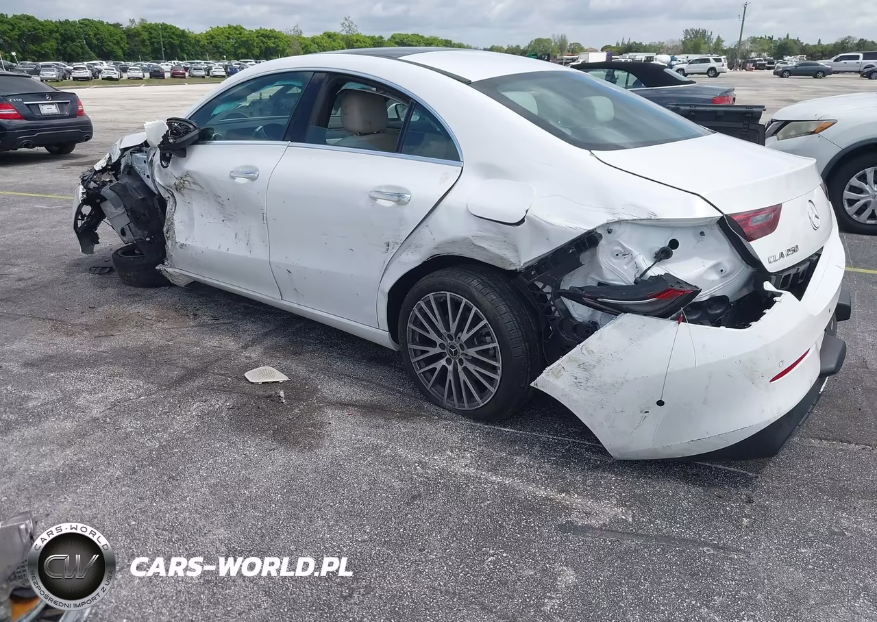 2025 Mercedes-Benz Cla 250 Coupe VIN:W1K5J4GB6SN532849 - 3