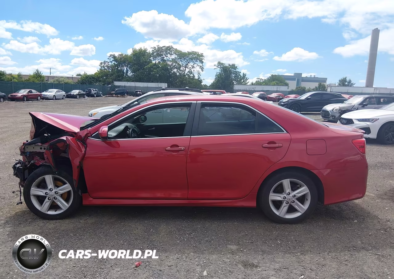 2014 Toyota Camry Se VIN:4T1BF1FK4EU789271 - 15