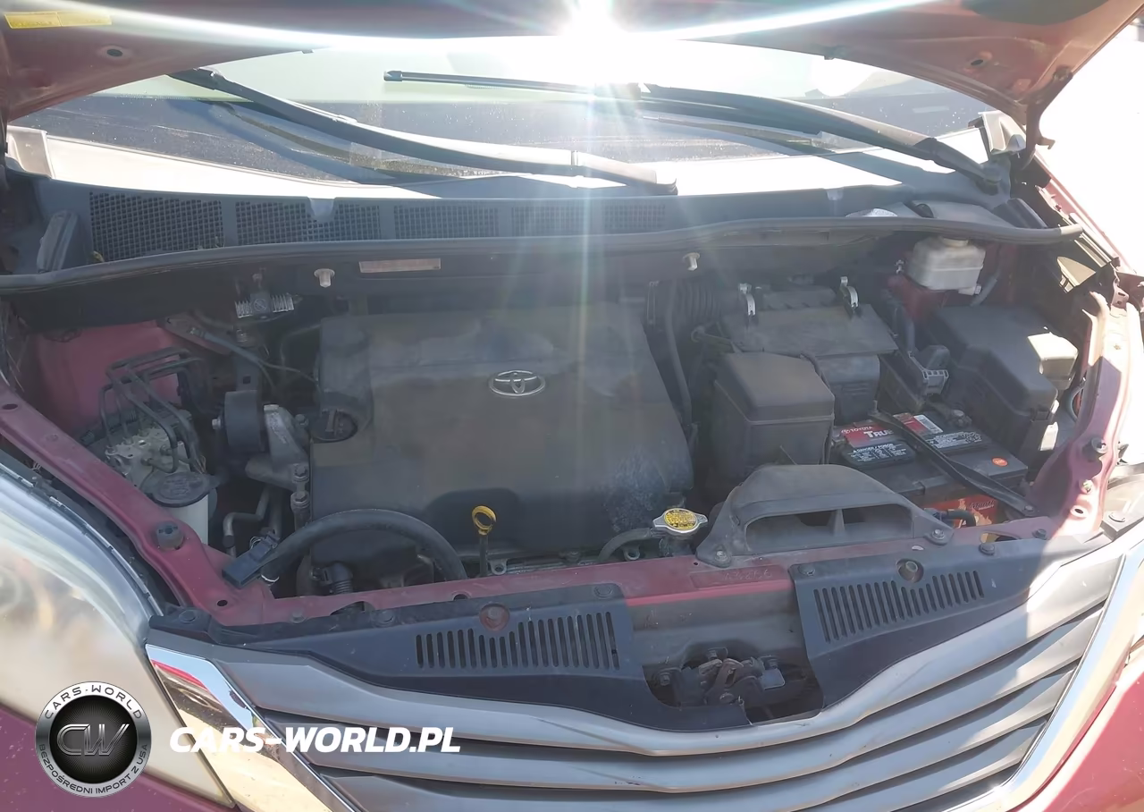 2012 Toyota Sienna Xle V6 8 Passenger VIN:5TDYK3DC9CS225943 - 10