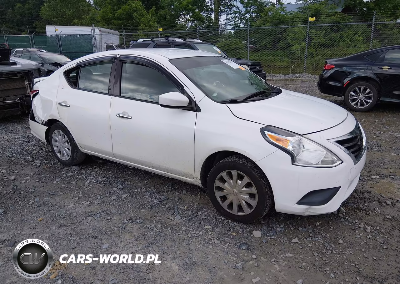 2017 Nissan Versa 1.6 Sv – zdjęcie 1 z 11