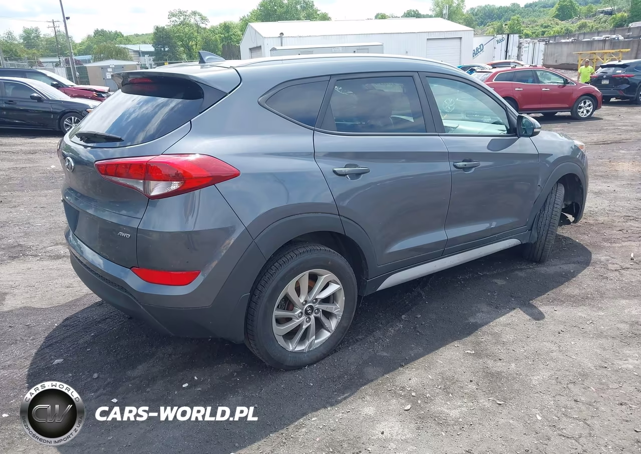 2018 Hyundai Tucson Sel Plus VIN:KM8J3CA41JU832788 - 4