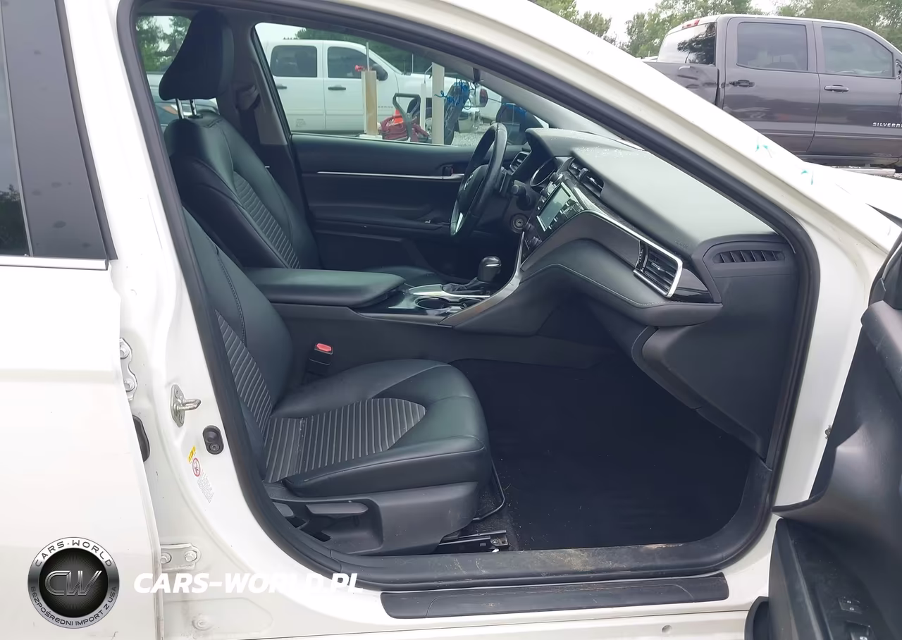 2018 Toyota Camry Se VIN:4T1B11HK5JU657349 - 5