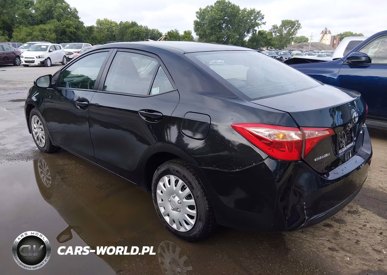 2018 Toyota Corolla Le VIN:2T1BURHE2JC034868 - 3