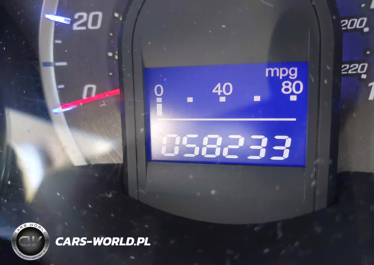 2013 Honda Fit Sport VIN:JHMGE8H54DC060705 - 16
