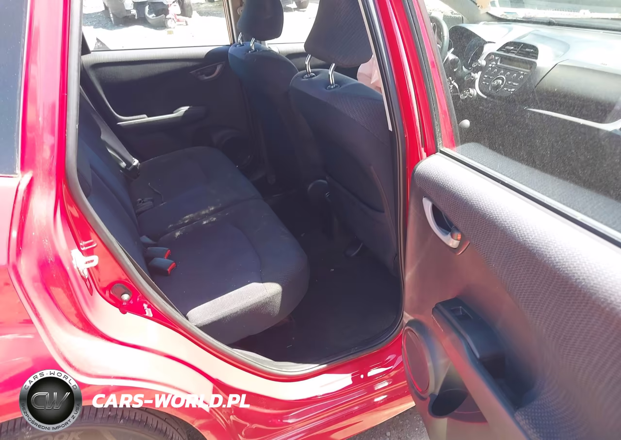 2013 Honda Fit Sport VIN:JHMGE8H54DC060705 - 8