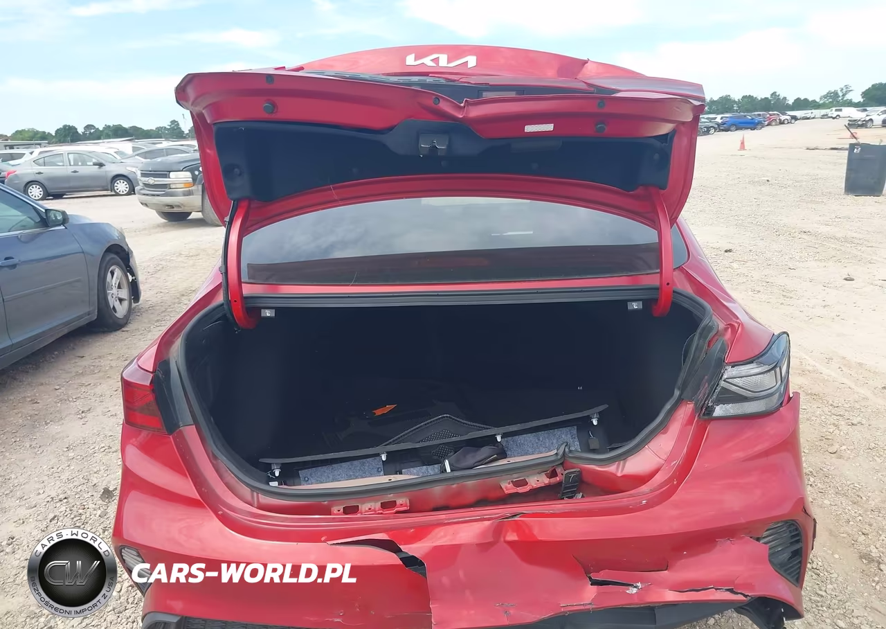 2023 Kia Forte Lxs VIN:3KPF24ADXPE656074 - 6