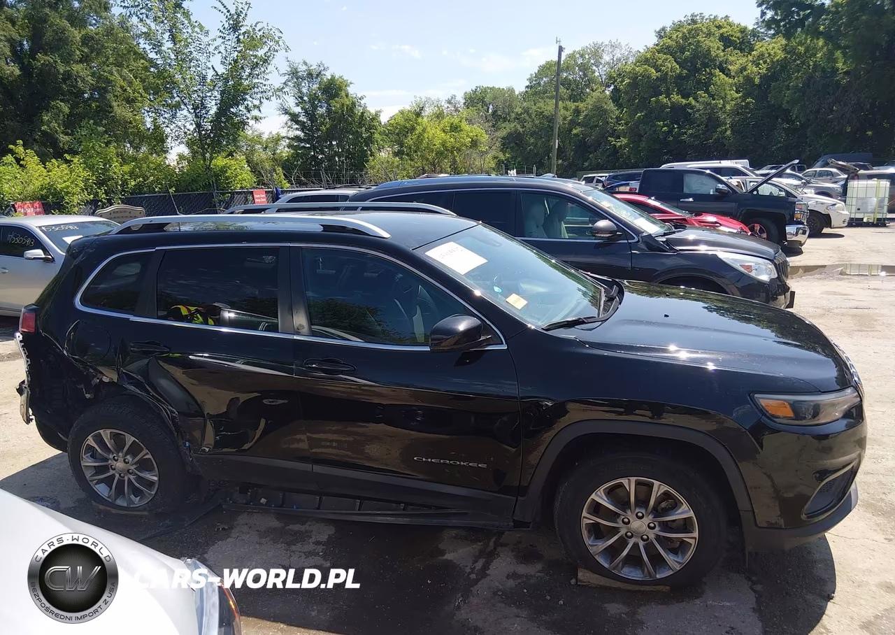 2021 Jeep Cherokee Latitude Plus 4X4 VIN:1C4PJMLB6MD172600 - 13