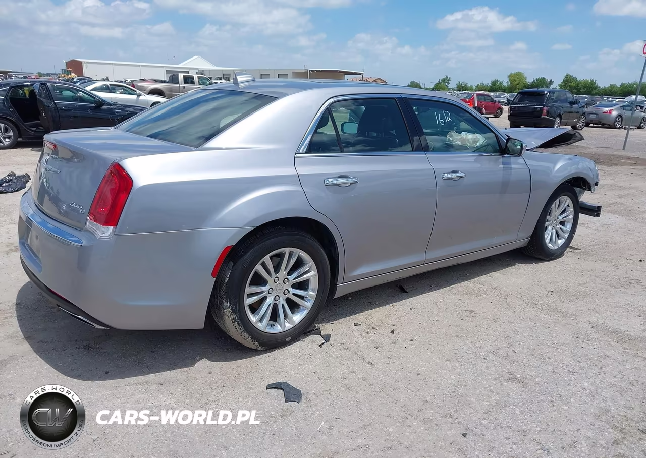 2016 Chrysler 300C VIN:2C3CCAEG8GH342970 - 4
