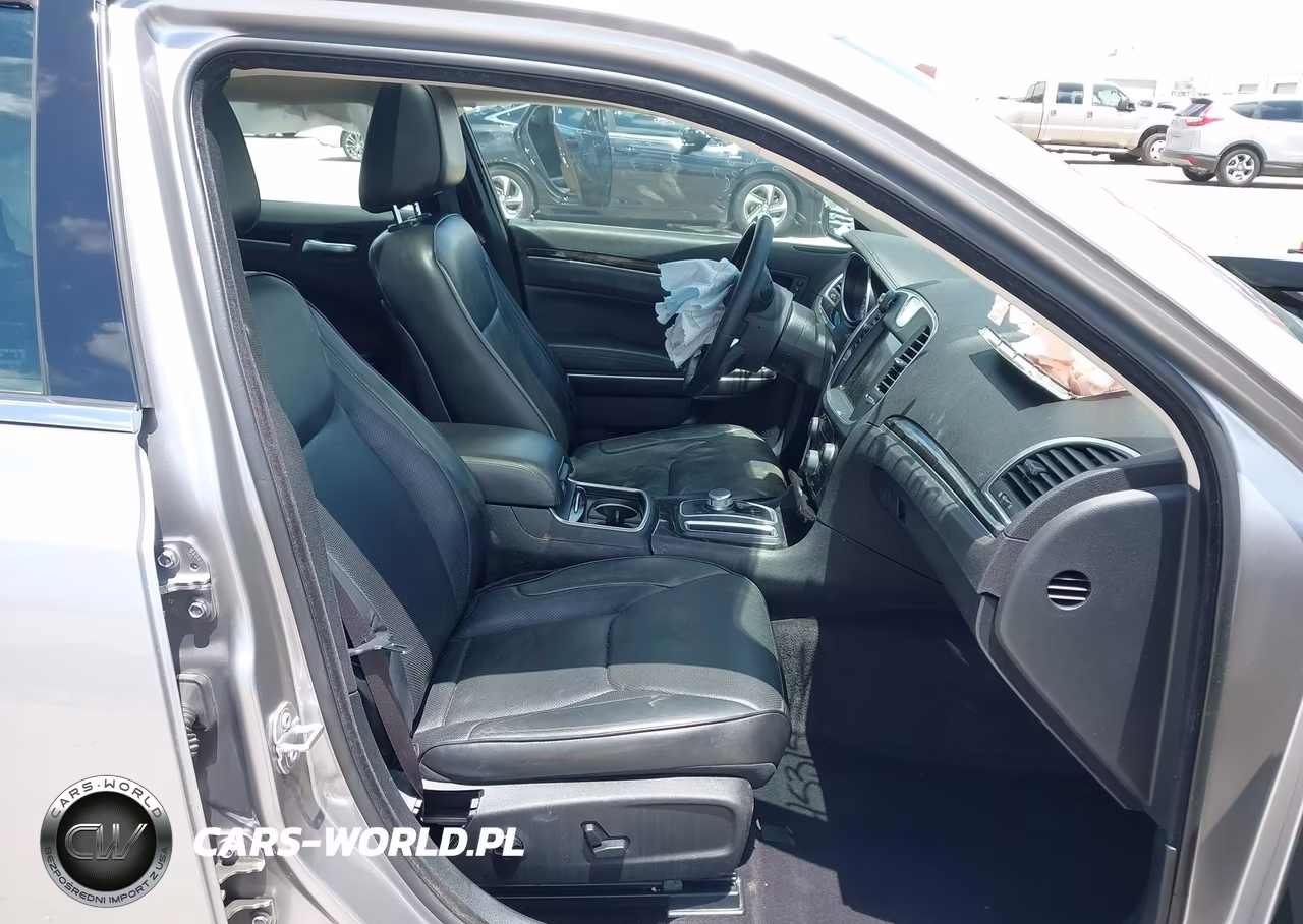 2016 Chrysler 300C VIN:2C3CCAEG8GH342970 - 5