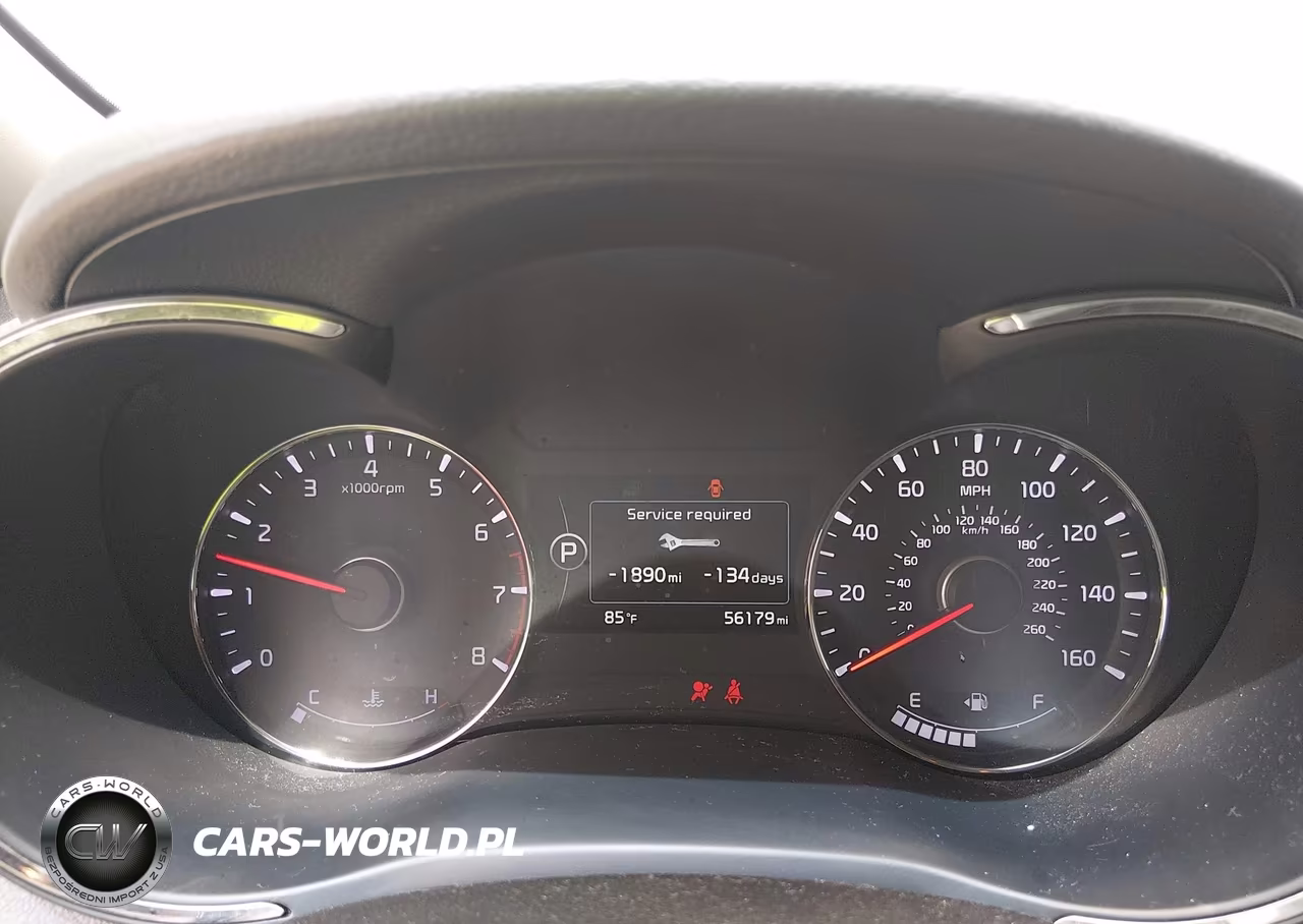 2018 Kia Forte S VIN:3KPFL4A7XJE272181 - 7