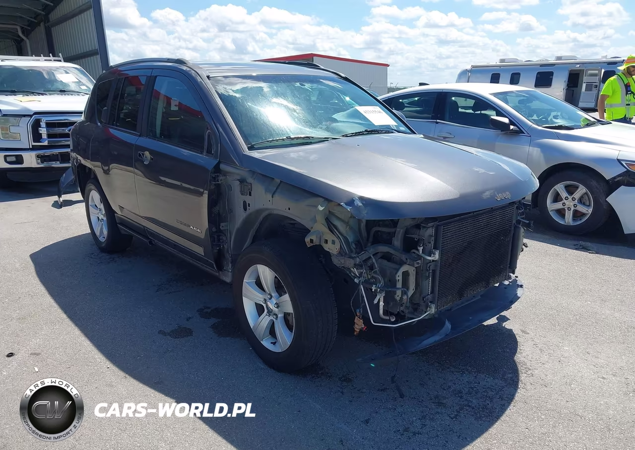 2016 Jeep Compass Latitude VIN:1C4NJDEB5GD671638 - 6