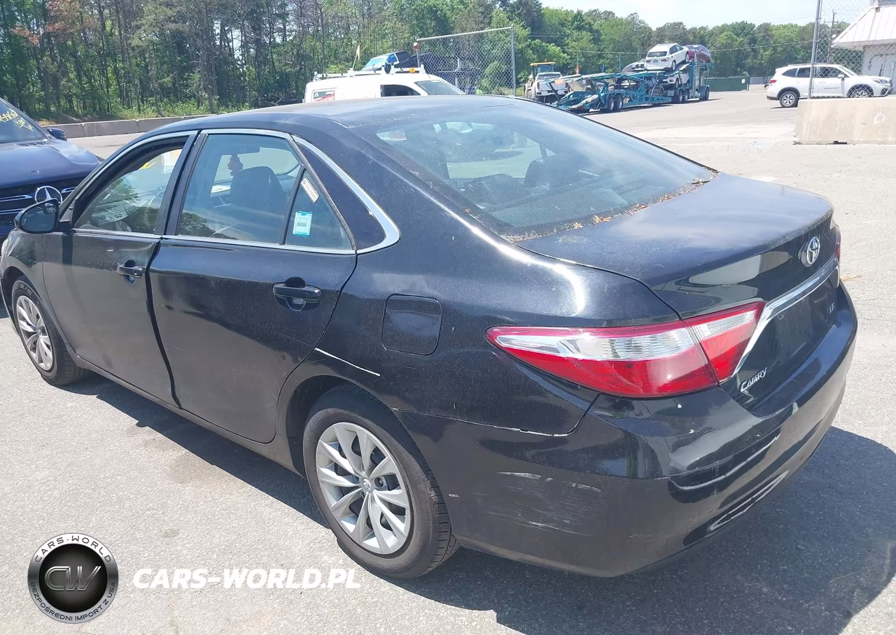 2016 Toyota Camry Le VIN:4T1BF1FK6GU224572 - 3