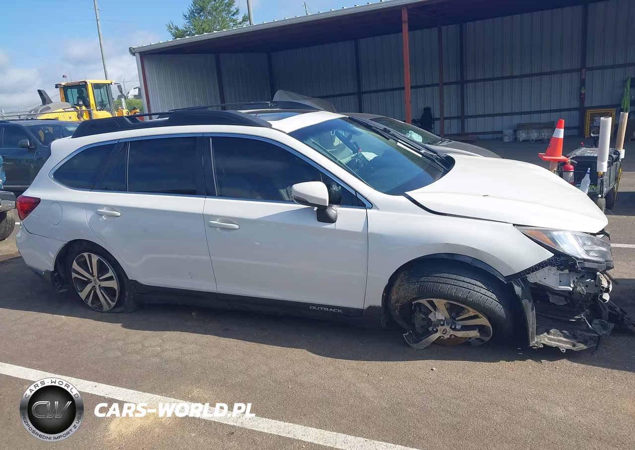 2019 Subaru Outback 3.6R Limited VIN:4S4BSENC4K3316324 - 13