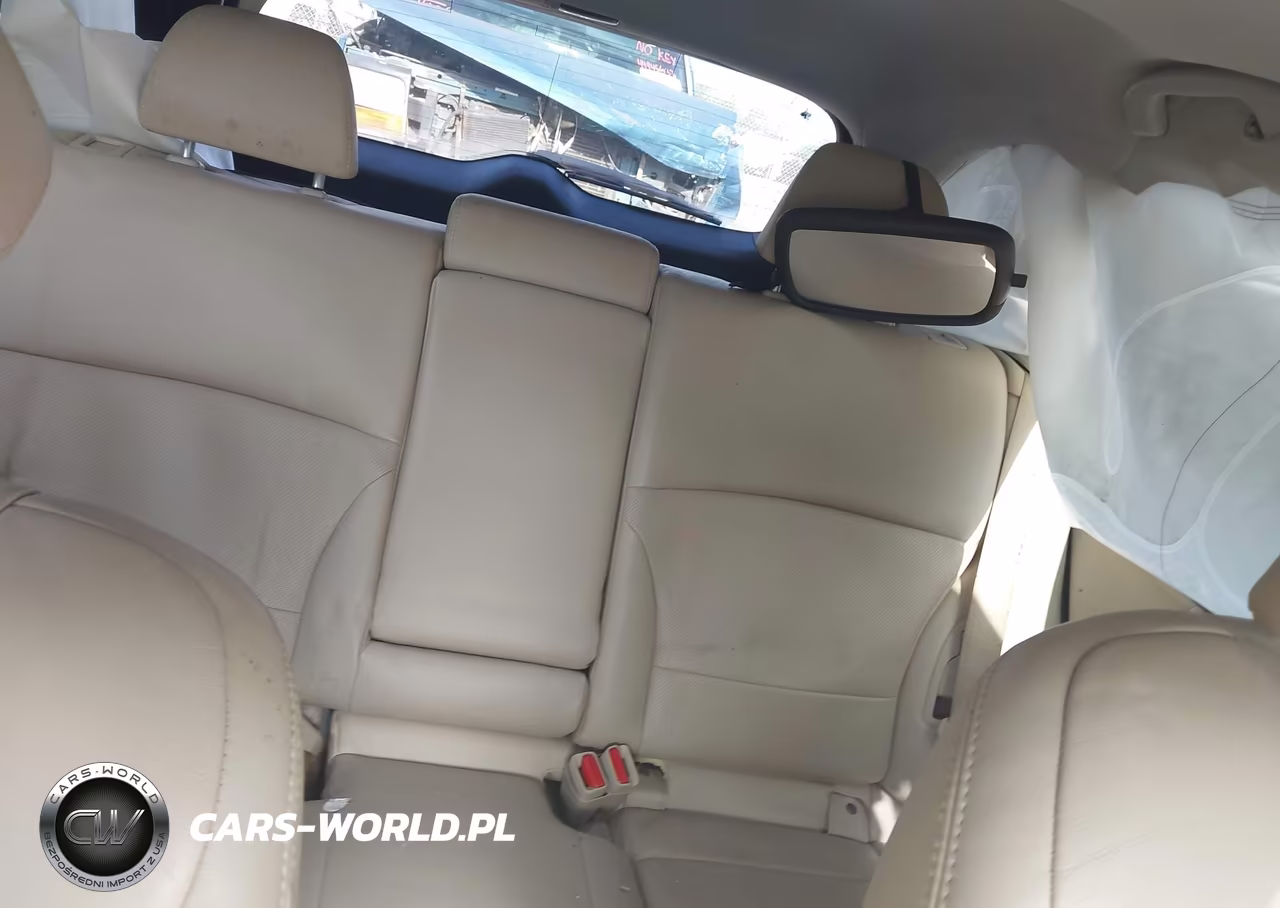 2019 Subaru Outback 3.6R Limited VIN:4S4BSENC4K3316324 - 18