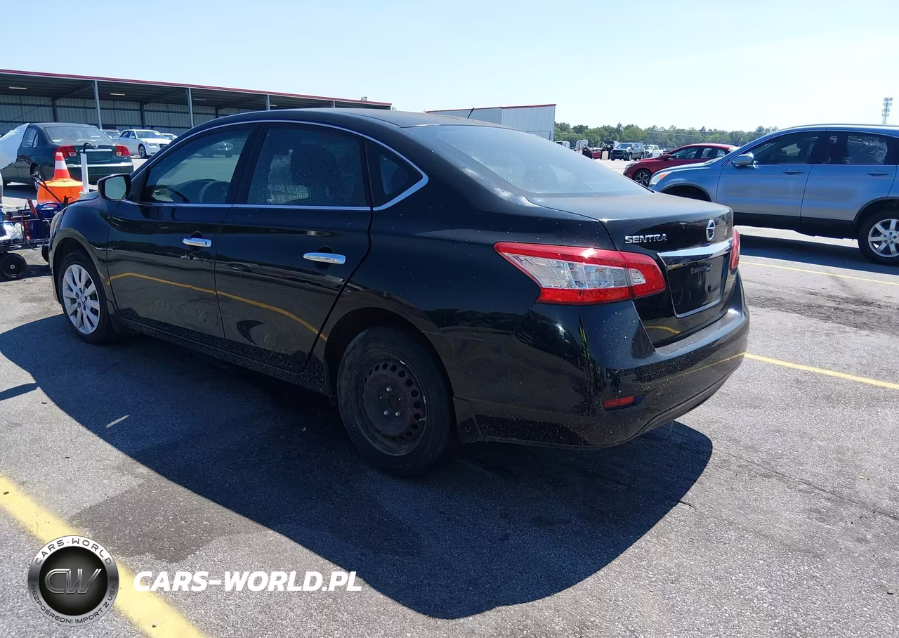 2015 Nissan Sentra S VIN:3N1AB7AP3FY330431 - 3