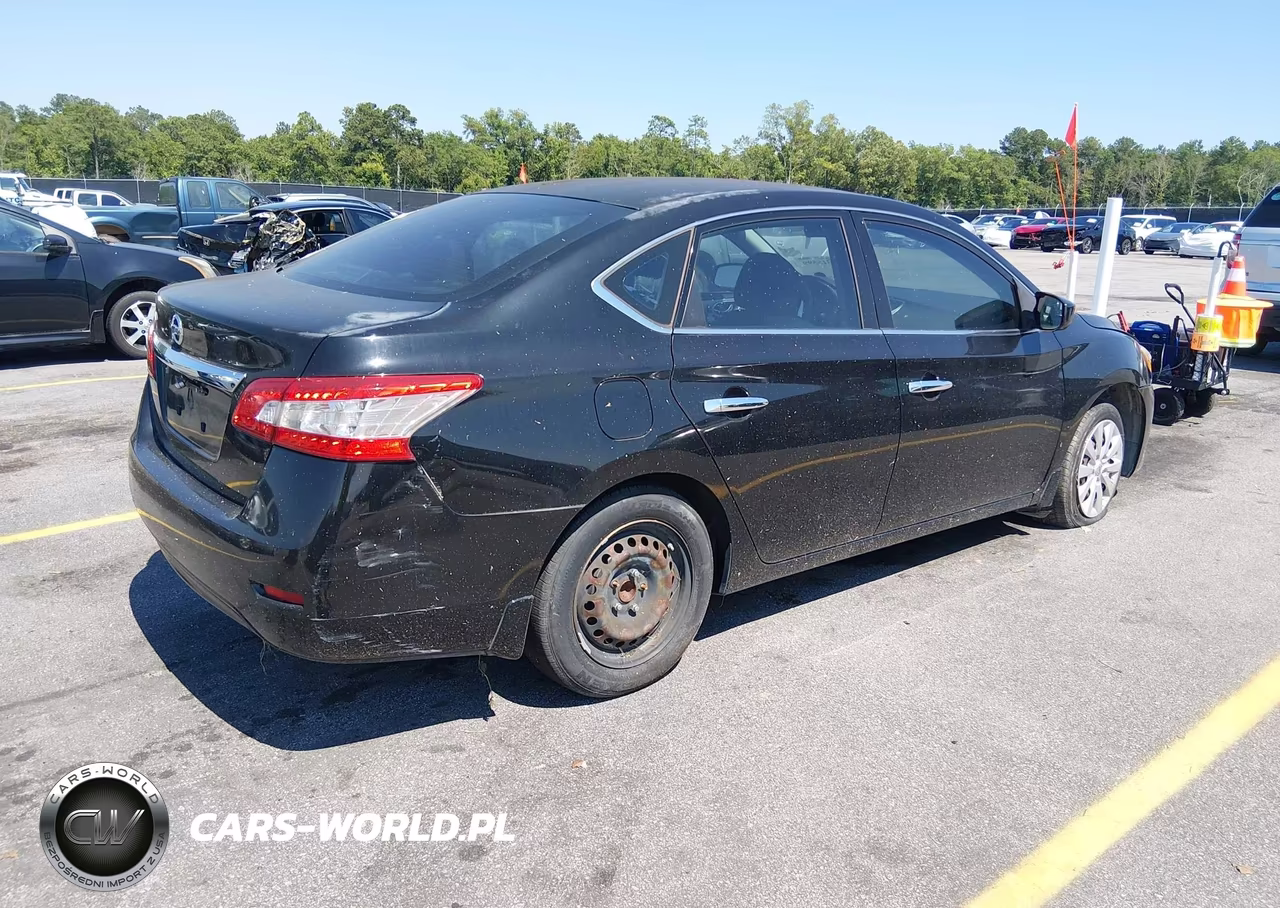 2015 Nissan Sentra S VIN:3N1AB7AP3FY330431 - 4