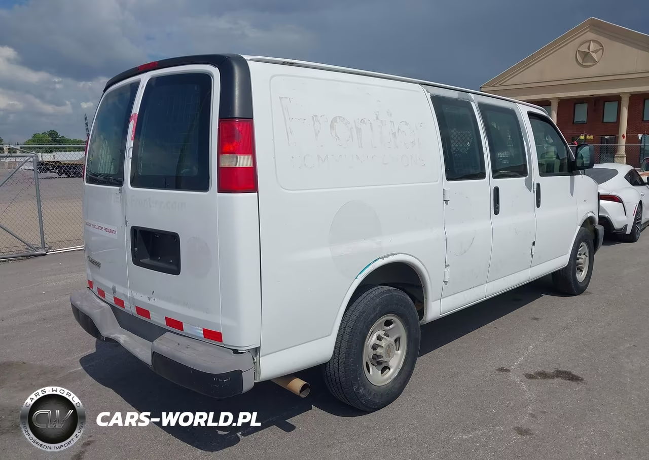 2007 Chevrolet Express Work Van VIN:1GCGG25VX71224004 - 4