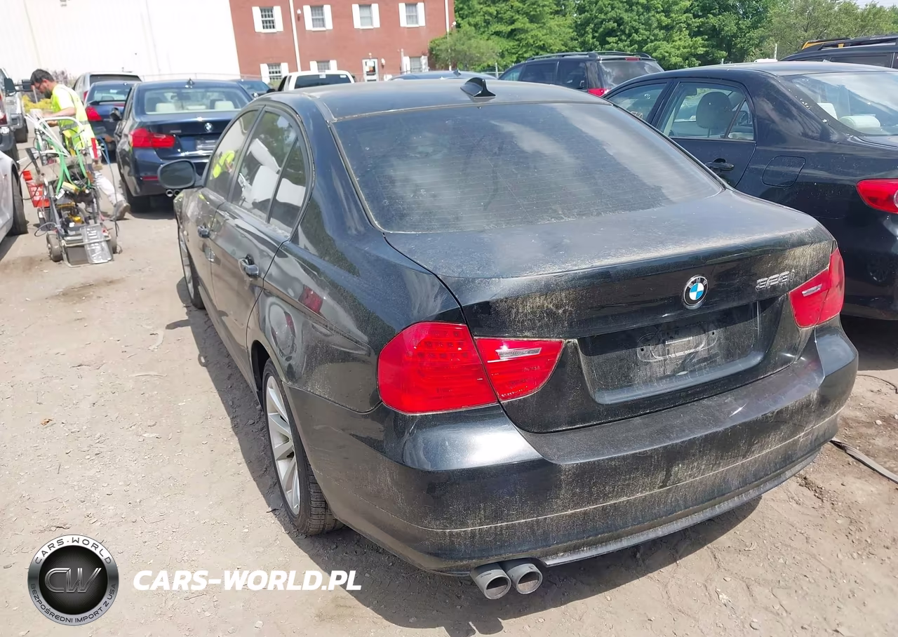 2011 BMW 328I xDrive VIN:WBAPK5C55BA661577 - 3
