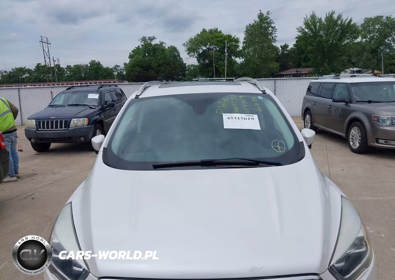 2018 Ford Escape Titanium VIN:1FMCU0J9XJUB70936 - 6