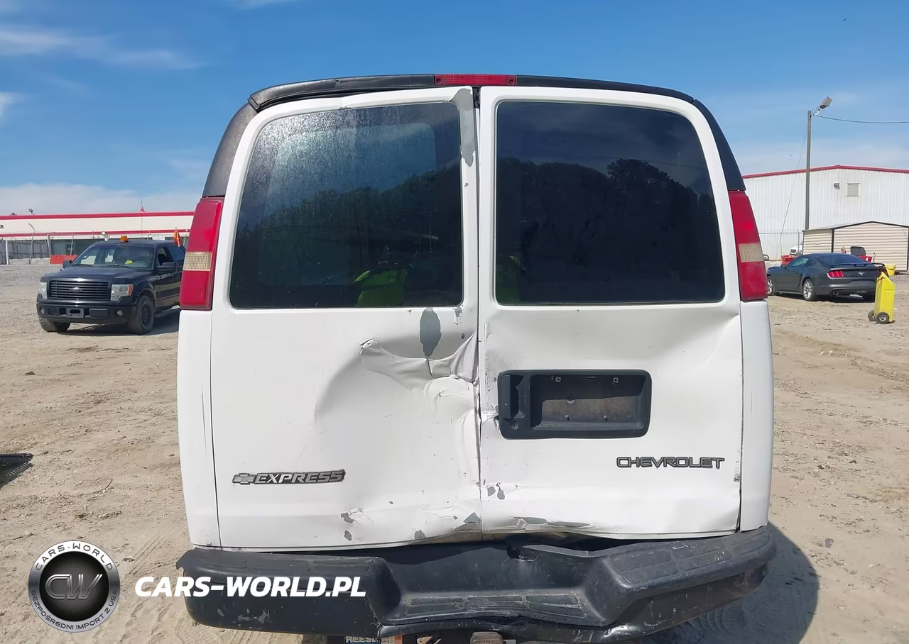 2005 Chevrolet Express VIN:1GCGG25V451108648 - 17
