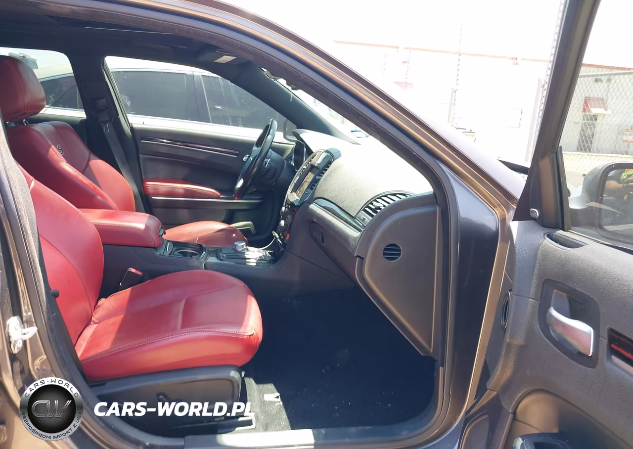 2020 Chrysler 300 300S VIN:2C3CCABG8LH209382 - 5