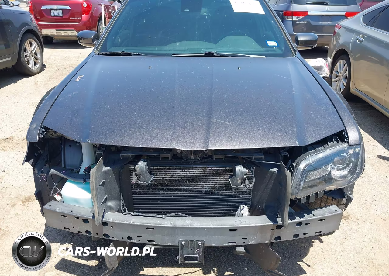 2020 Chrysler 300 300S VIN:2C3CCABG8LH209382 - 6