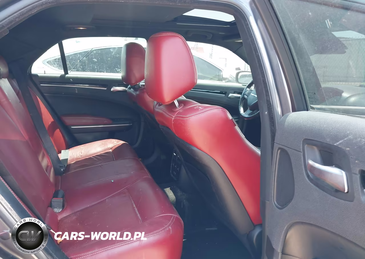 2020 Chrysler 300 300S VIN:2C3CCABG8LH209382 - 8