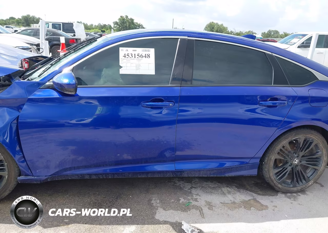 2018 Honda Accord Sport VIN:1HGCV1F32JA001962 - 15