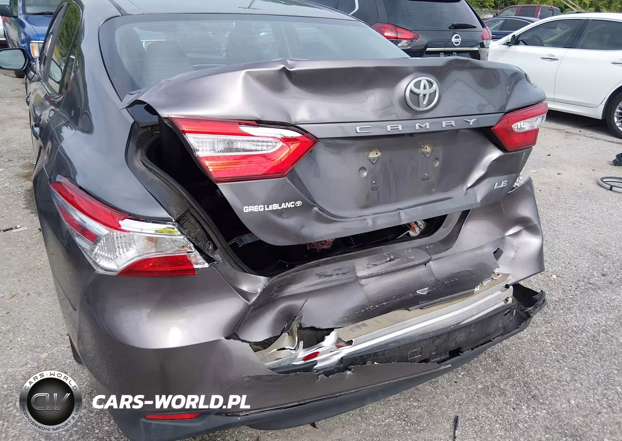 2018 Toyota Camry Le VIN:4T1B11HK3JU530907 - 6